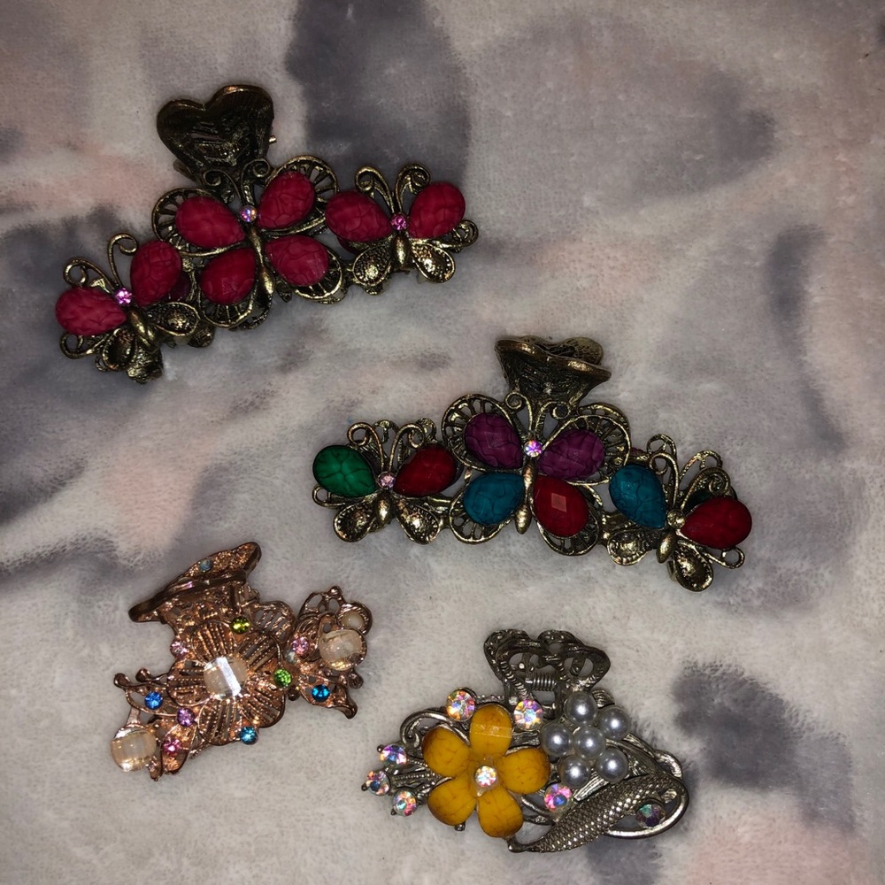 assorted hair clips